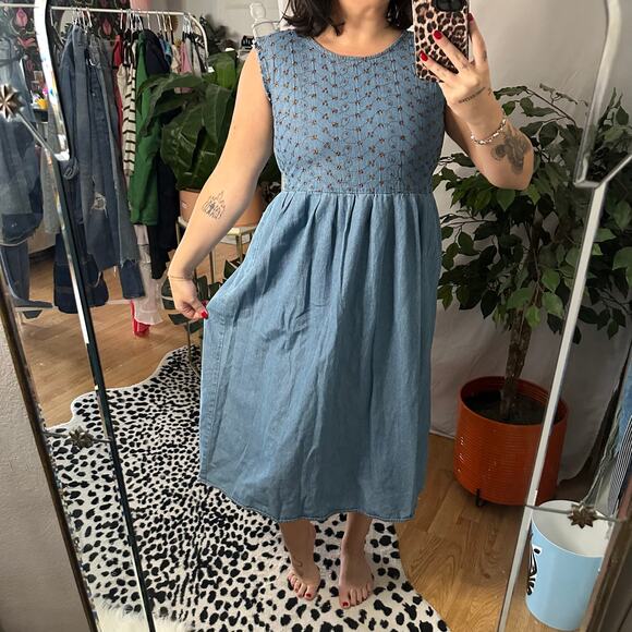 Vintage Embroidered Floral Chambray Midi Dress Blue Size 6P - Picture 5 of 5